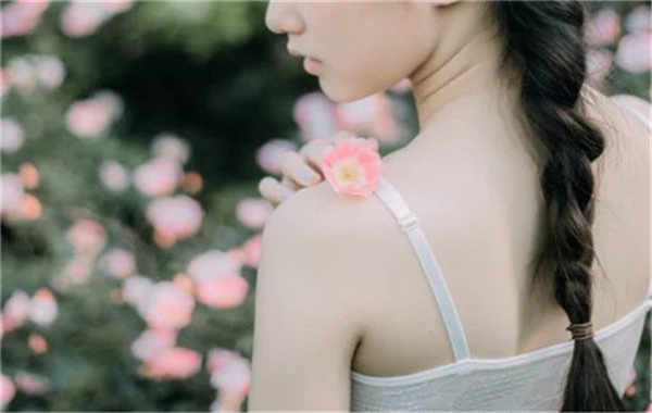 岭东香港胎儿多大能鉴定性别(香港抽血验男女预约)
